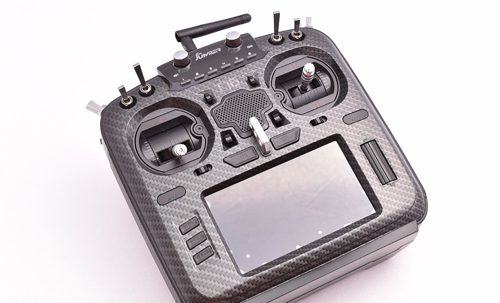 Jumper T18 multiprotocol radio transmitter